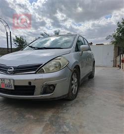 نيسان فيرسا